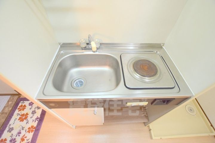 弘成エステートビルのキッチン