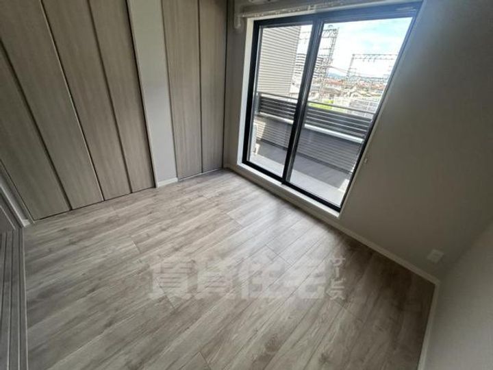 Gracias Court豊野町の居間