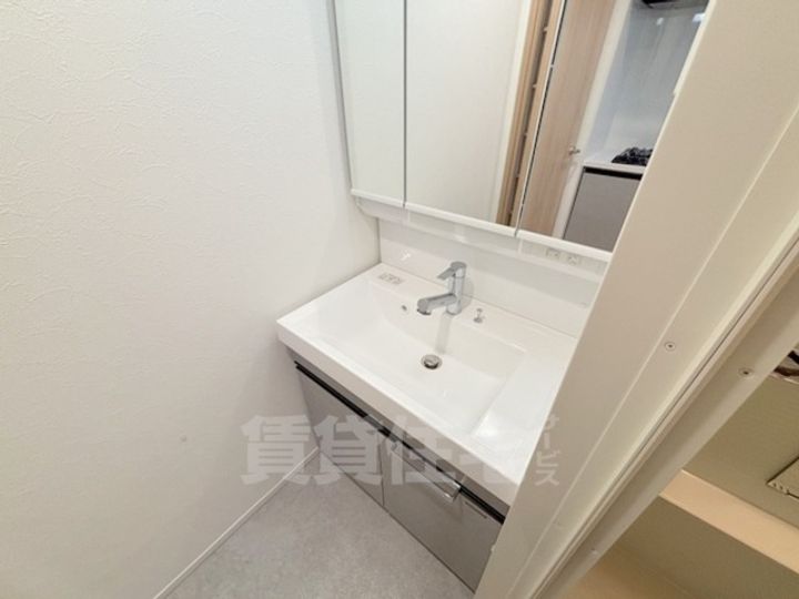 STANDZ金閣寺前の内装