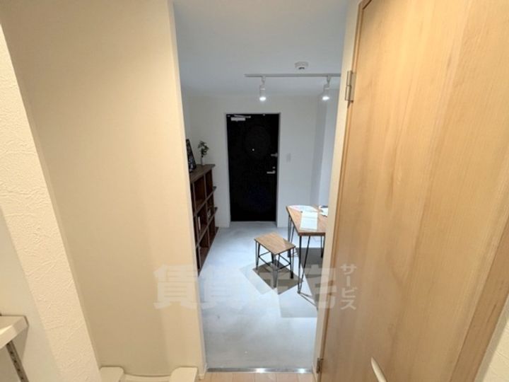 STANDZ金閣寺前の玄関