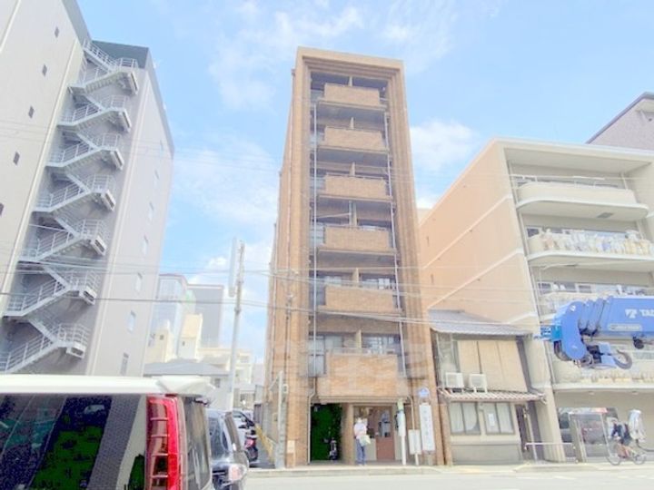 京都府京都市下京区南門前町の賃貸マンションの外観