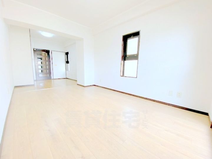 京都府京都市下京区南門前町の賃貸マンションの居間