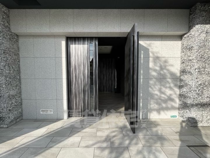 S-RESIDENCE堺市駅前の玄関