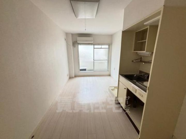 大阪府豊中市螢池東町2丁目の賃貸マンションの内装