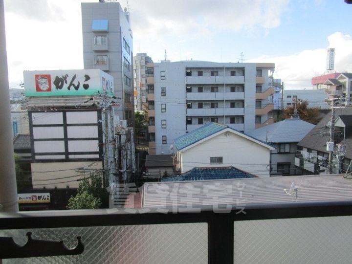 末広13番館の周辺