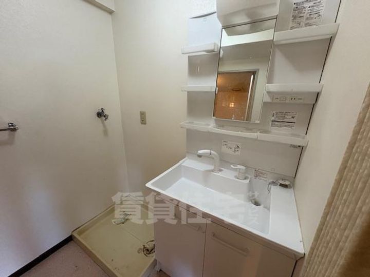 大阪府大阪市住吉区山之内4丁目の賃貸マンションの内装