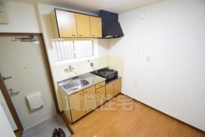 大阪府摂津市東別府2丁目の賃貸アパートのキッチン