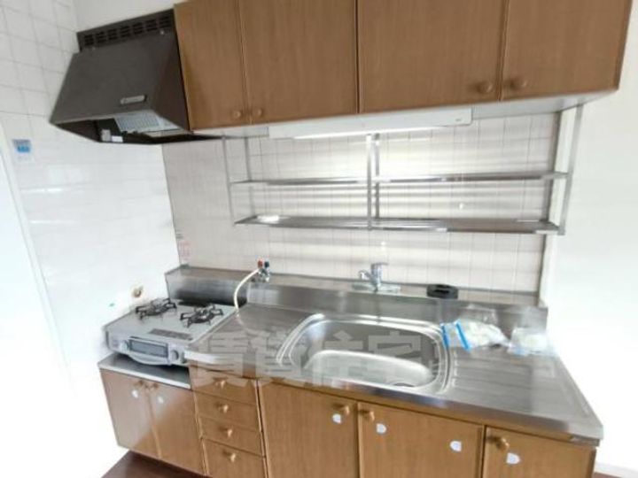 大阪府豊中市西泉丘1丁目の賃貸マンションのキッチン