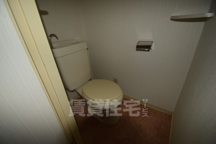 大阪府大阪市住吉区苅田10丁目の賃貸マンションの内装