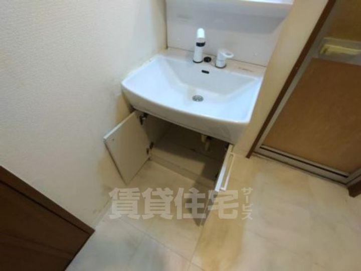 大阪府吹田市山田東1丁目の賃貸マンションの内装