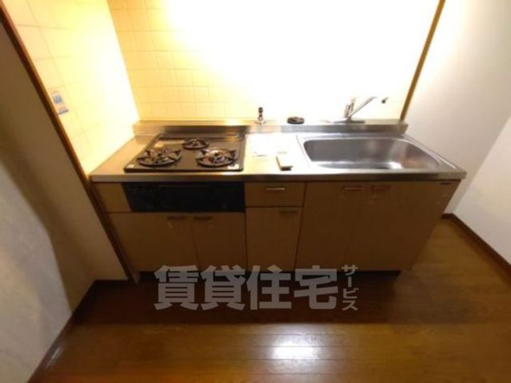 大阪府吹田市山田東1丁目の賃貸マンションのキッチン