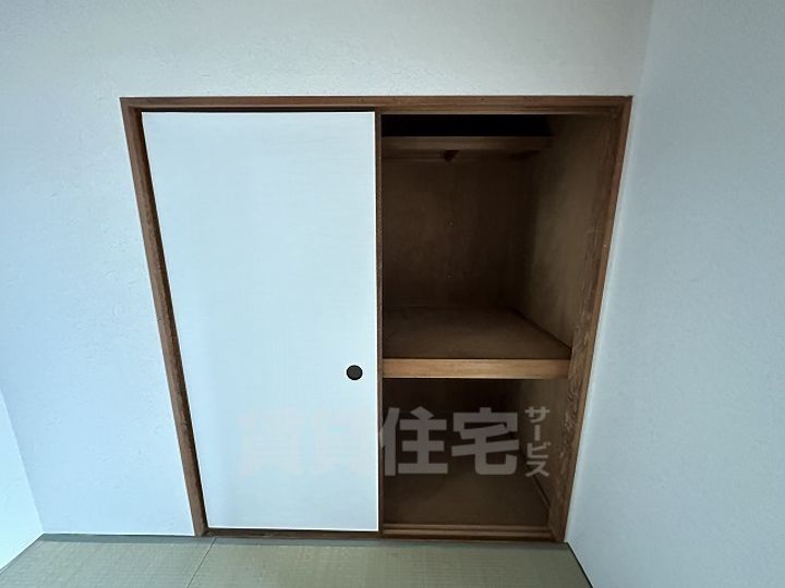 兵庫県尼崎市稲葉荘4丁目の賃貸アパートの内装