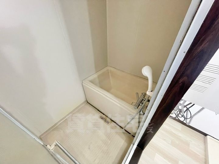 大阪府茨木市鮎川4丁目の賃貸アパートの風呂