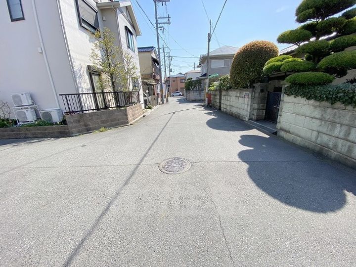 ファーストプレイス松原の周辺