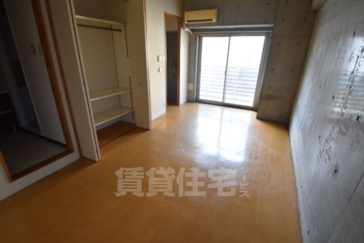 大阪府大阪市住吉区苅田7丁目の賃貸マンションの寝室