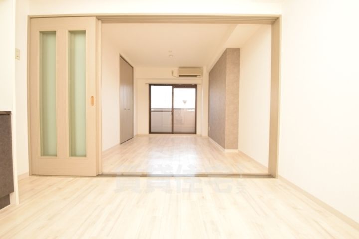 大阪府堺市北区中百舌鳥町6丁の賃貸マンションの内装