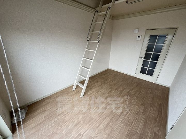 ハイツ法蓮の寝室