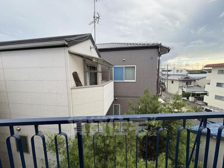 サンハイツの周辺
