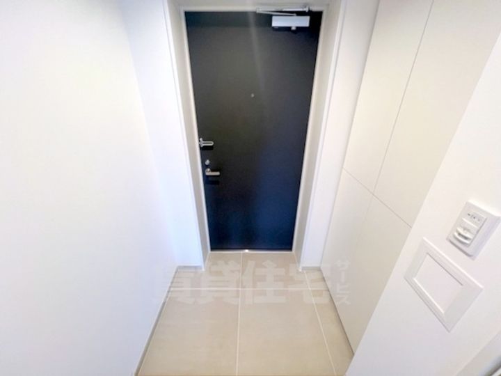 インサイトルポ山科新十条の玄関