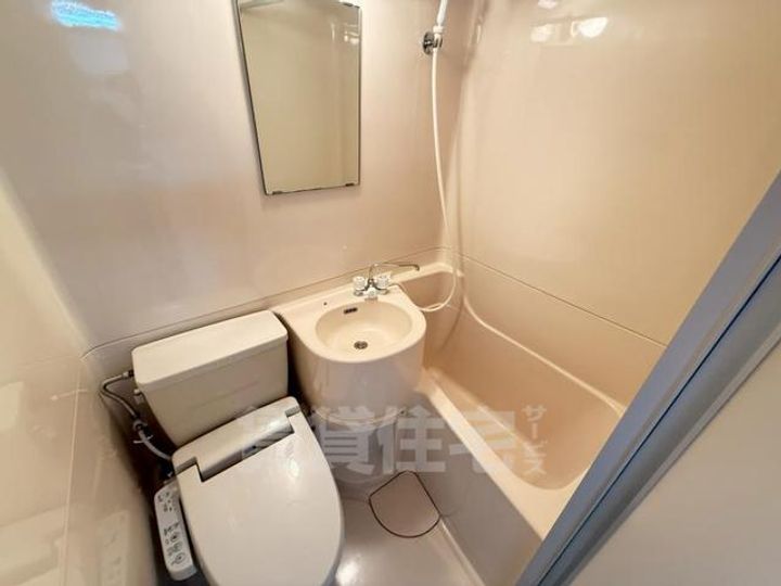 大阪府豊中市本町3丁目の賃貸マンションの風呂