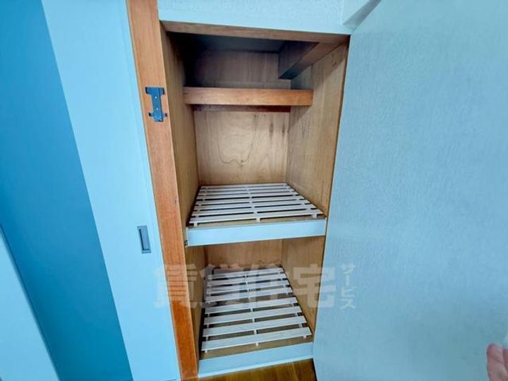 大阪府豊中市本町3丁目の賃貸マンションの内装