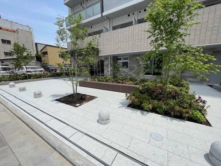 大阪府堺市堺区甲斐町東1丁の賃貸マンションの玄関