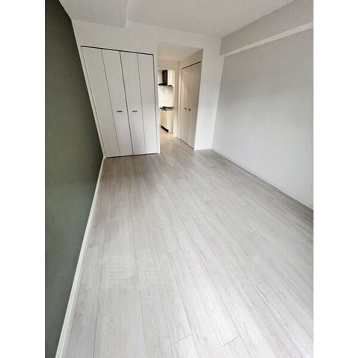大阪府堺市堺区甲斐町東1丁の賃貸マンションの居間