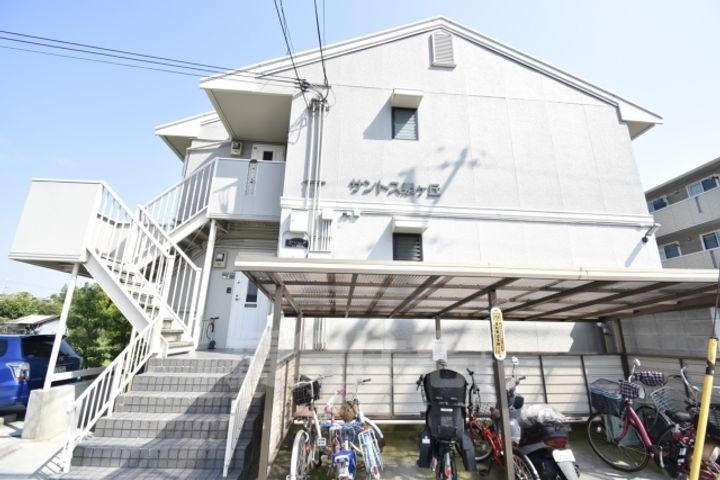 大阪府堺市南区和田東の賃貸アパートの玄関