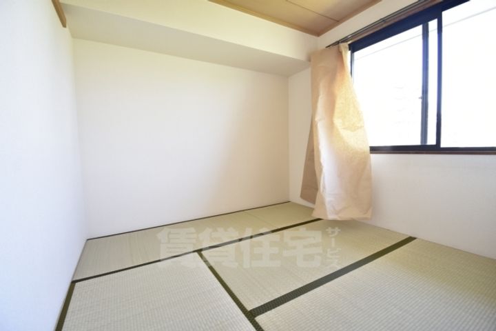 大阪府堺市南区和田東の賃貸アパートの寝室