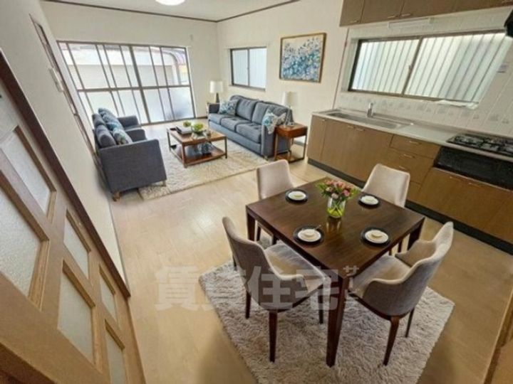 大阪府羽曳野市恵我之荘2丁目(一戸建)の賃貸物件の居間