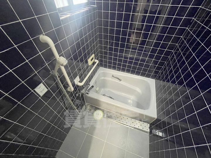 大阪府羽曳野市恵我之荘2丁目(一戸建)の賃貸物件の風呂