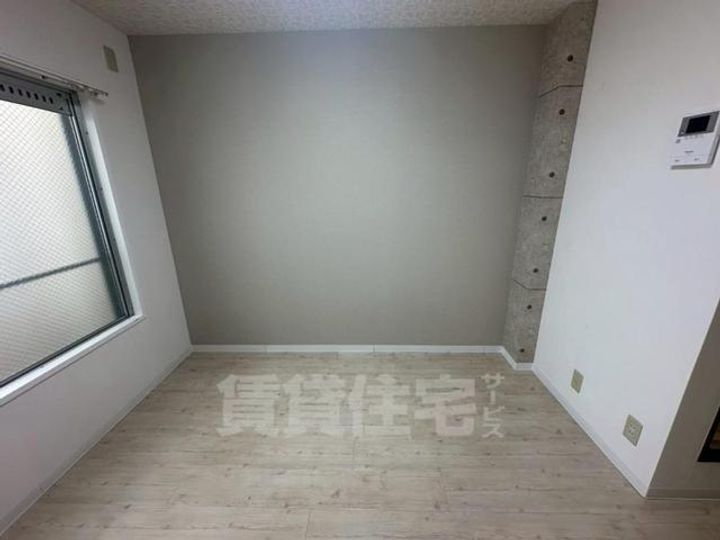 大阪府豊中市岡上の町3丁目の賃貸マンションの寝室