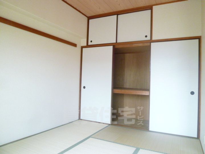 大阪府堺市中区深井東町の賃貸マンションの内装
