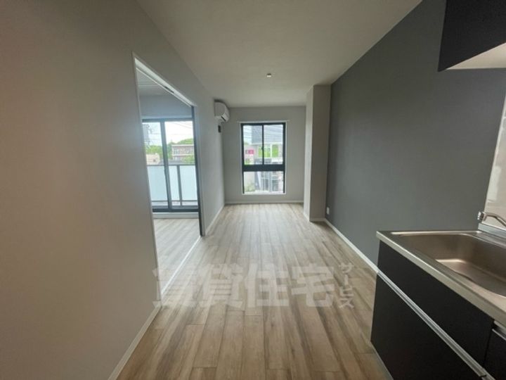 大阪府堺市中区深井清水町の賃貸マンションの居間