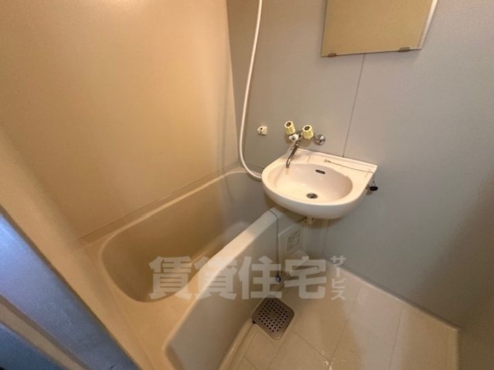 大阪府大阪市淀川区塚本1丁目の賃貸アパートの風呂