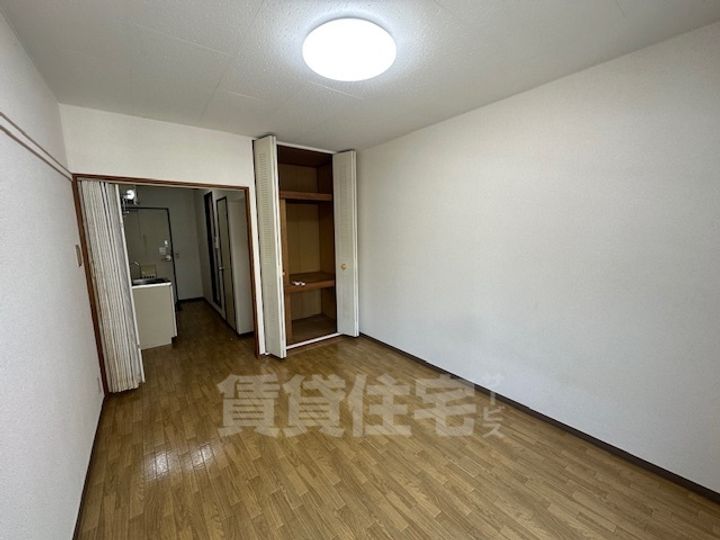 大阪府大阪市淀川区塚本1丁目の賃貸アパートの居間