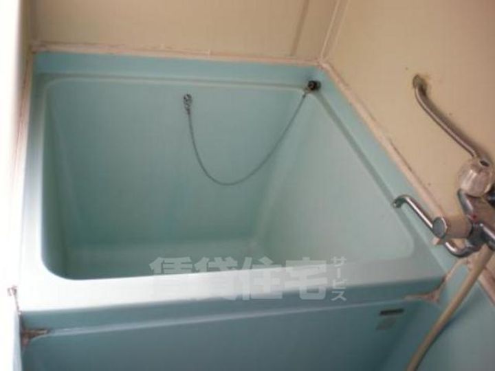 京都府京都市伏見区日野岡西町の賃貸アパートの風呂