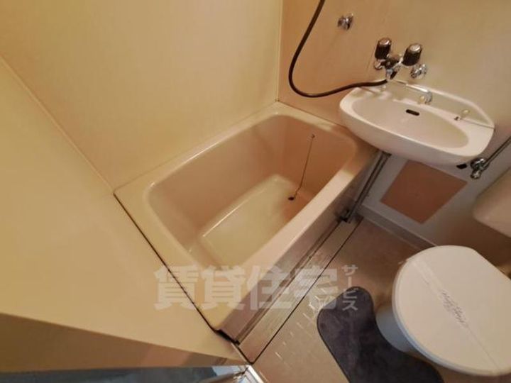 大阪府豊中市服部西町3丁目の賃貸マンションの風呂