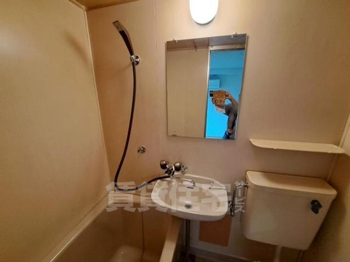 大阪府豊中市服部西町3丁目の賃貸マンションの内装