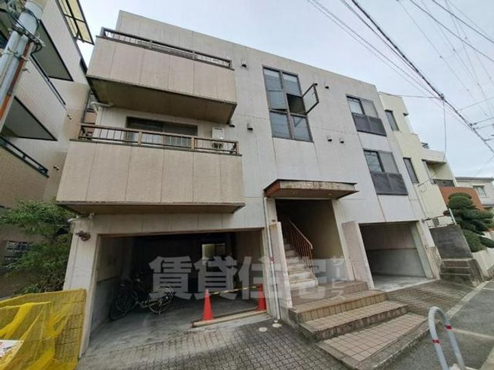 大阪府豊中市服部西町3丁目の賃貸マンションの外観