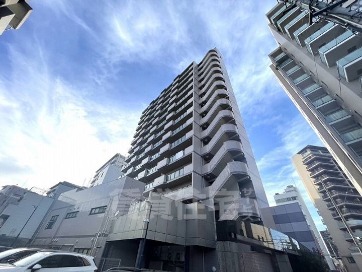 愛知県名古屋市千種区覚王山通9丁目の賃貸マンションの外観