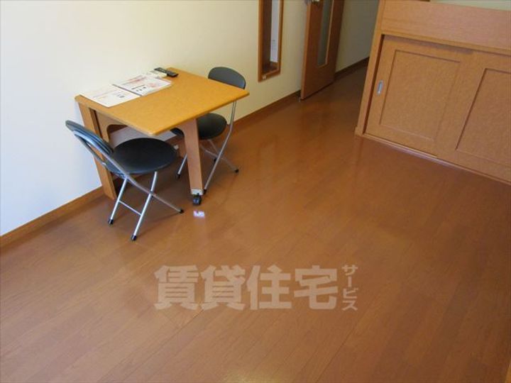 レオパレス奈佐原の寝室