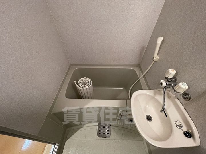 愛知県名古屋市千種区星が丘元町の賃貸マンションの風呂