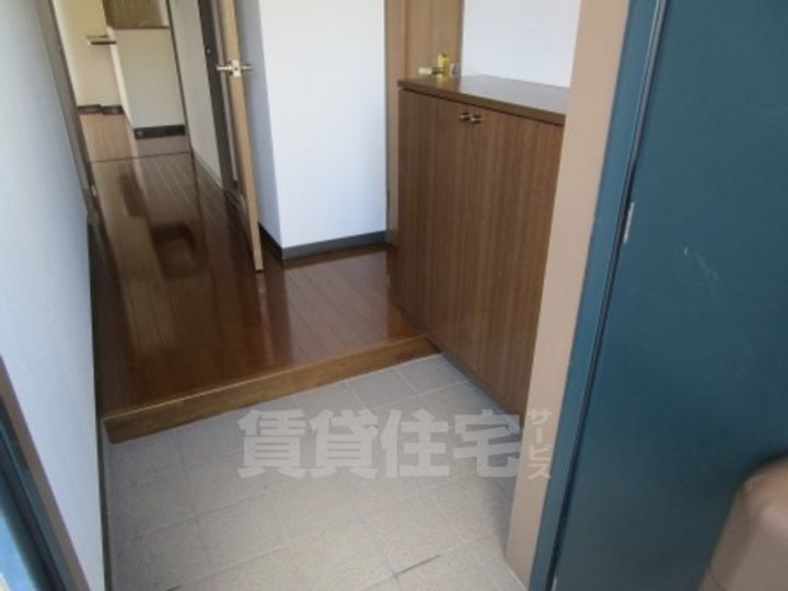 アベニュー大針の玄関