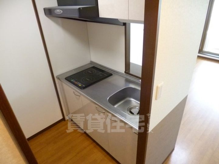 京都府京都市山科区音羽役出町の賃貸マンションのキッチン