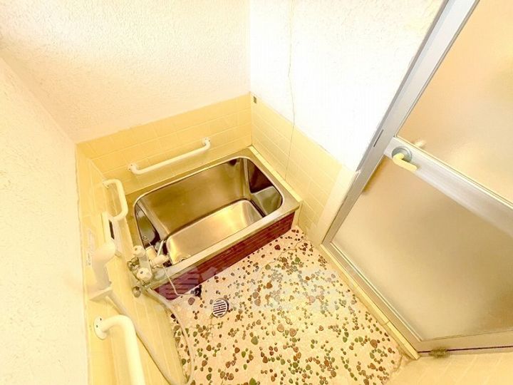 大阪府羽曳野市高鷲10丁目(一戸建)の賃貸物件の風呂