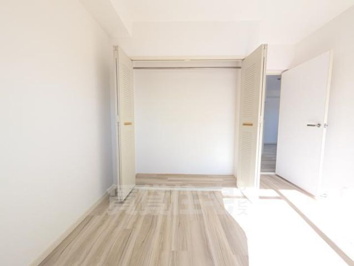 大阪府大阪市東住吉区南田辺3丁目の賃貸マンションの内装