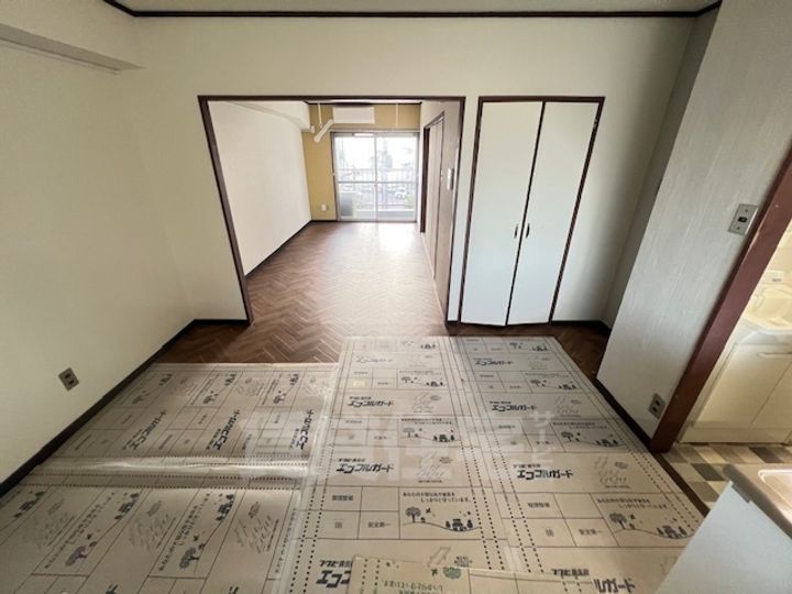 メゾンインペリアルの居間