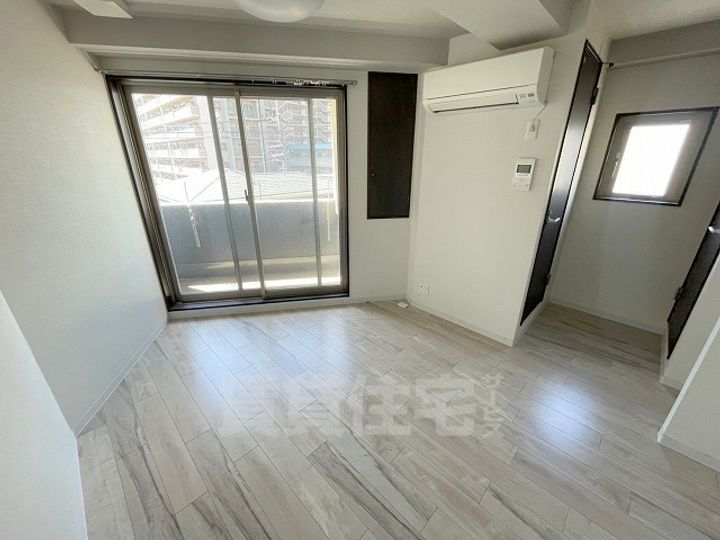 大阪府八尾市北本町2丁目の賃貸マンションの居間