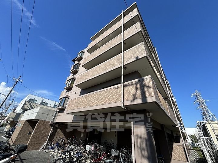 スペランツァ松ヶ丘の外観